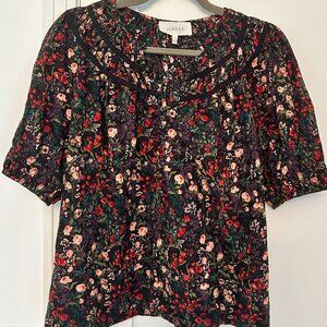 the GREAT. navy floral short sleeved smocked swing blouse - Small